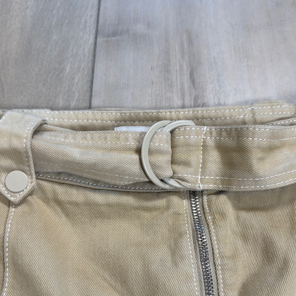 Tan Skirt with Pockets - Picture 3 of 10